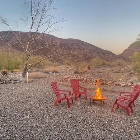 Desert Getaway - Centrally Located, Trail Access Steps Away!