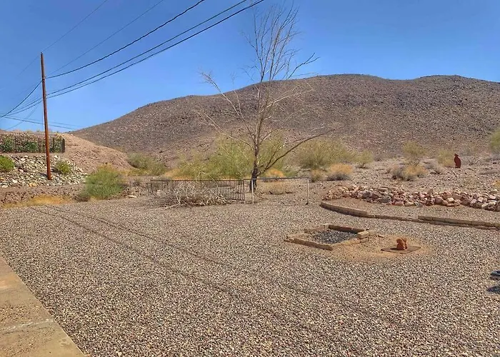 Holiday home Desert Backdrop With Firepit Pets And Nature Access