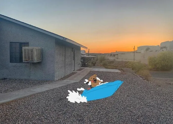 Holiday home Desert Backdrop With Firepit Pets And Nature Access *